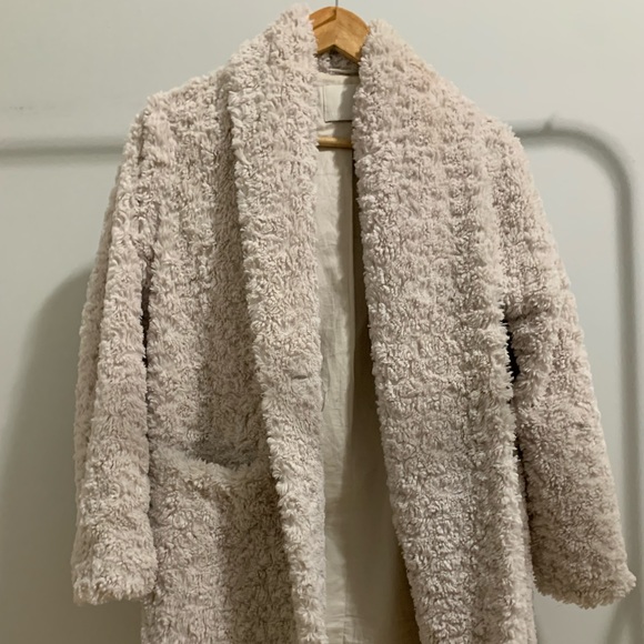 Aritzia Jacket - Picture 2 of 3